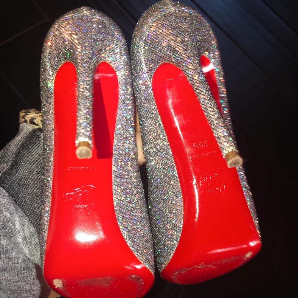 Christian Louboutin Shoes 👠!! (70% off) - Picture 5 of 5